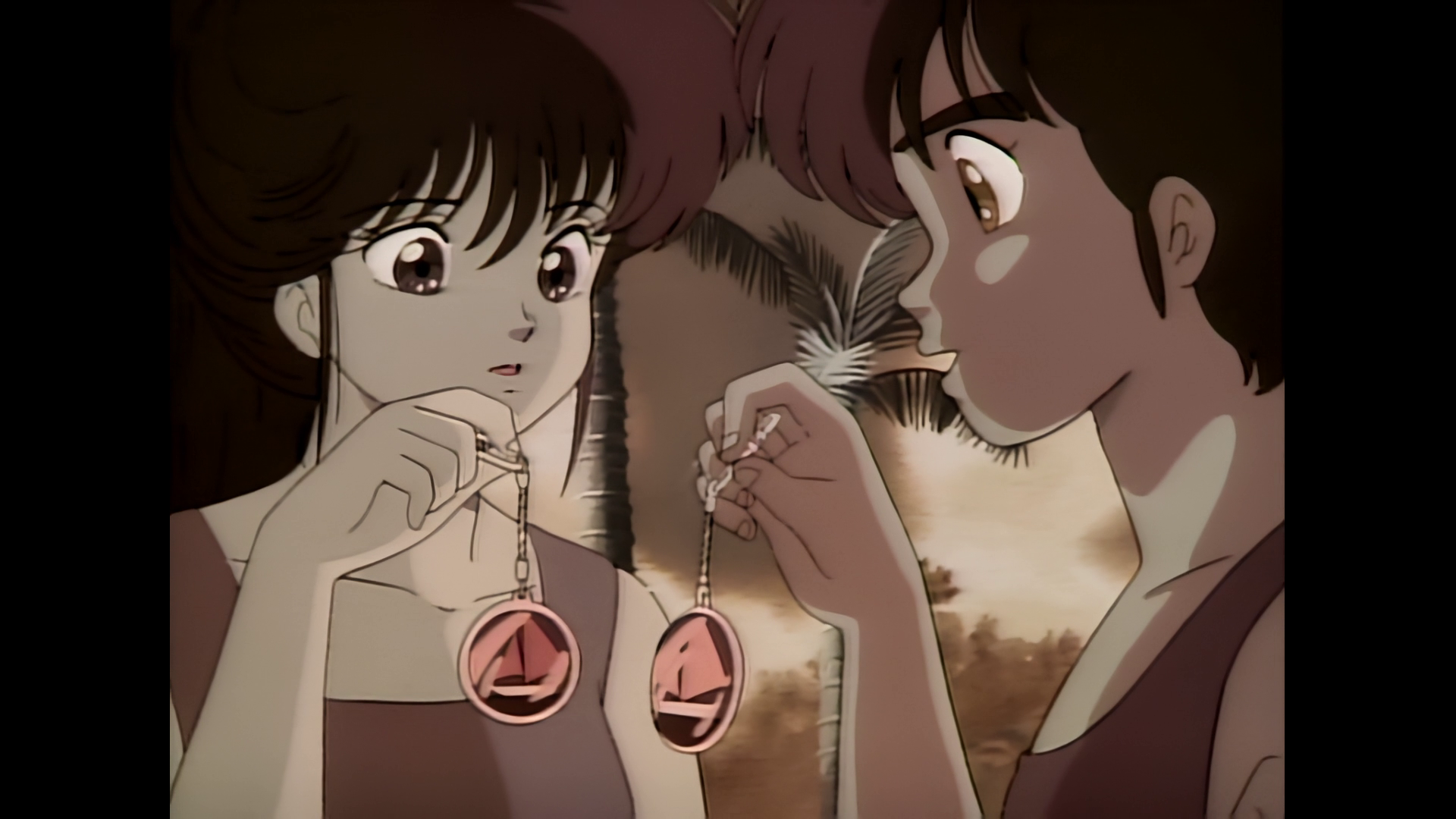 Madoka, Kyôsuke et leurs pendentifs