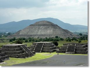 pyramide_soleil_2.jpg